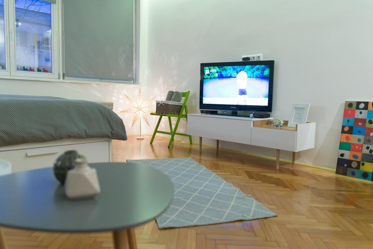 Bright & Stylish Studio Home, Superbly Located Szarajevó Kültér fotó