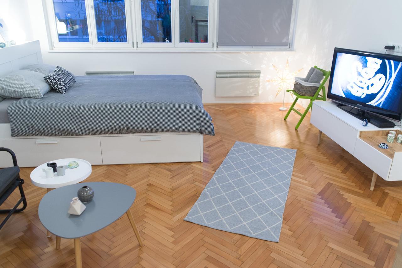 Bright & Stylish Studio Home, Superbly Located Szarajevó Kültér fotó